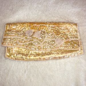 La Regale vintage beaded clutch
